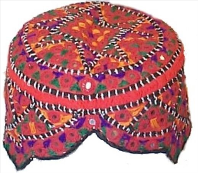 (Red) Topi