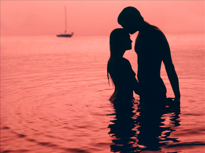 kissing couple