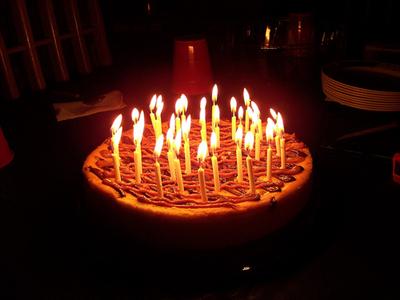 un pastel de cumpleaños !