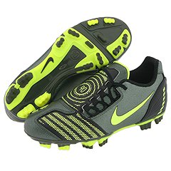 nike total 90 shoot II