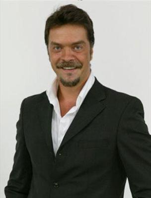 Beyazıt  öztürk