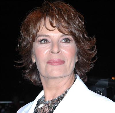 Hülya koçyiğit