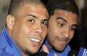 Adriano mu ronaldo mu??