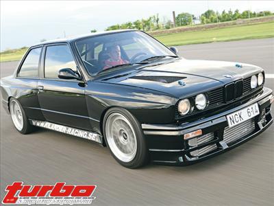 BMW  E30