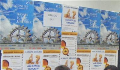 Okulda nereye baksam afişlerini gördüğüm öğrenci kulübü