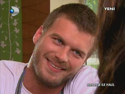 Kıvanç Tatlıtuğ