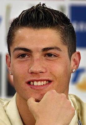 Hangi futbolcusun