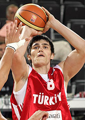 Ersan İlyasova