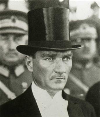 MUSTAFA KEMAL