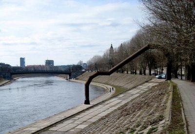 Nju  krc biaurus, wisai ne afigienasss