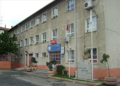 Gerçekten büyük bir okul