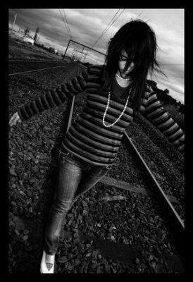 14)EMO