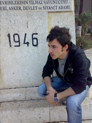 SEVMİYORUM ARKADAŞ MAKSAT LAF OLSUN DİE FACEMDE YOKSA TIN ALLAHIN UKALASI Bİ TİP İŞTE.