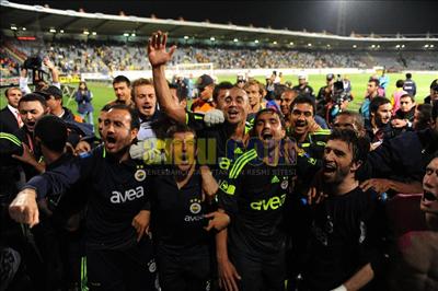 YA FENERBAHÇE, YADA FENERBAHÇE !