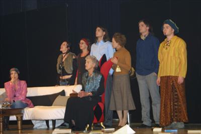 Couch modernes theater - Stück "Kras" von Judith Herzberg