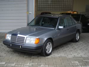 MERCEDES 200E