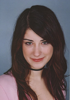 Hazal Kaya