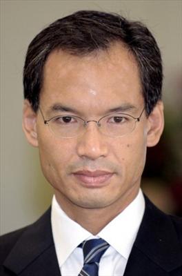 กรณ์ จาติกวณิช