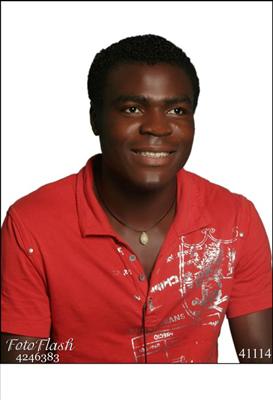 Emmanuel Emenike ( Karabükspor )