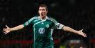 Edin Dzeko ( Wolfsburg )