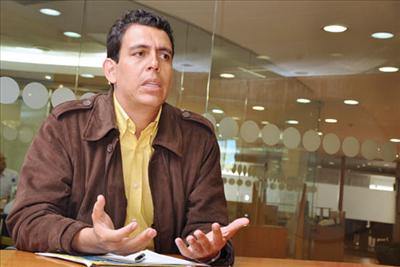 Robinson Debia González    