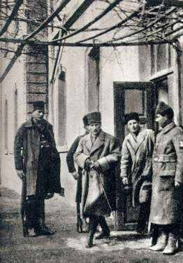 ATATÜRK 9 