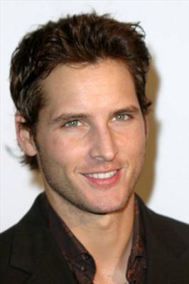 Peter Facinelli (CARLİSLE)