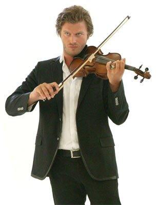 Kıvanç tatlıtuğ