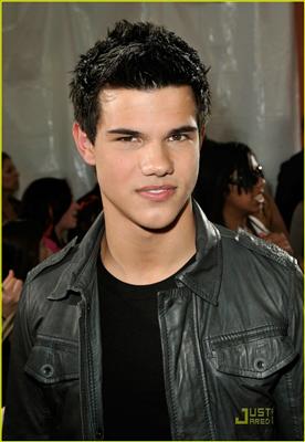 Taylor lautner