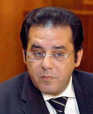 الدكتور أيمن نور